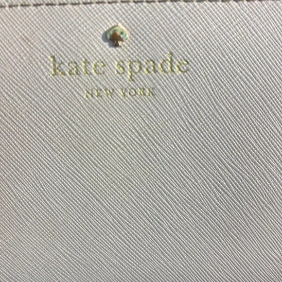 Kate Spade New York LAVENDER Saffiano Zip Around Wallet Excellent Condition - Picture 7 of 9